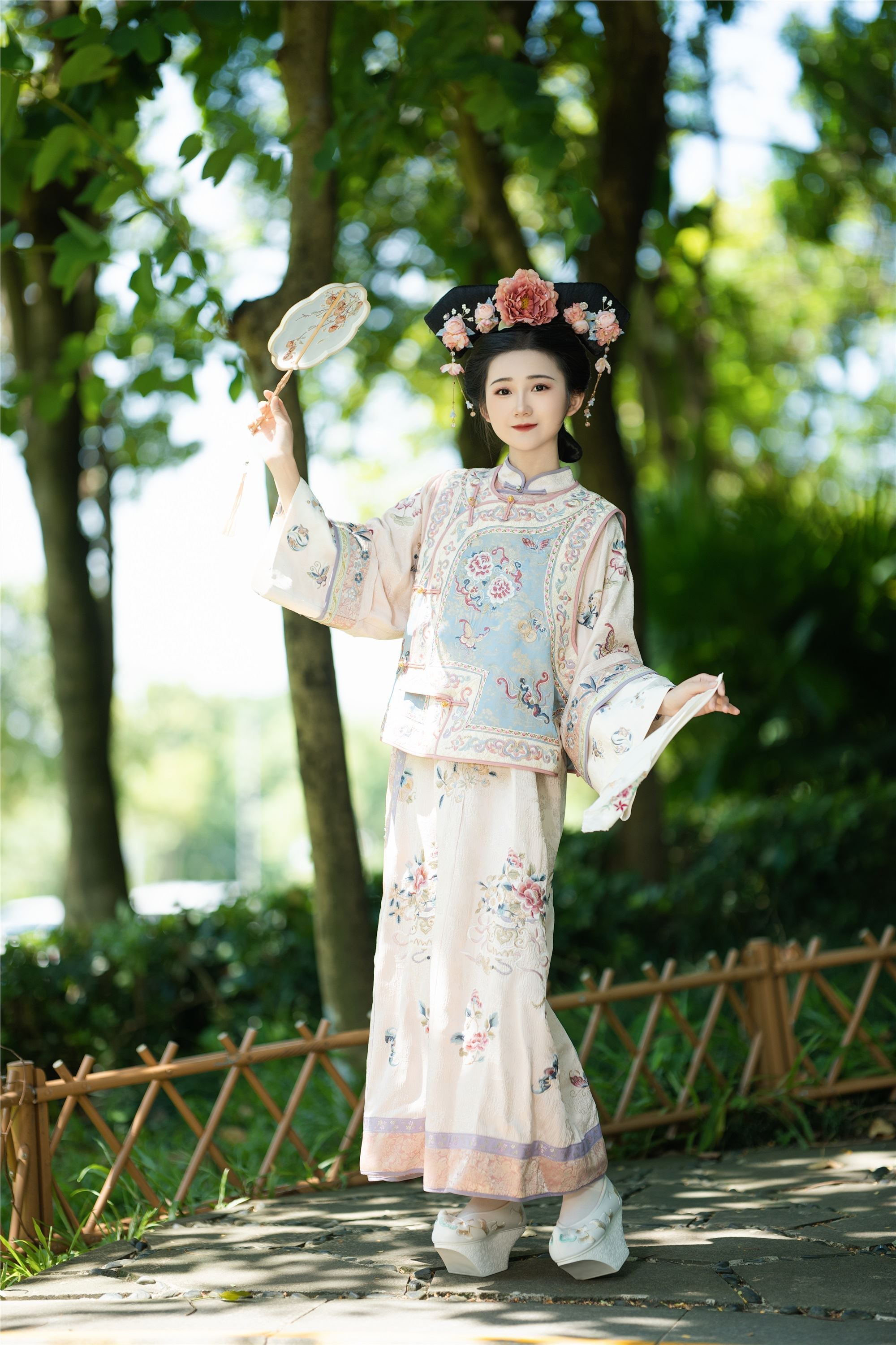 YITUYU艺图语 2025.01.14 活泼的格格 蛋糕的蛋蛋